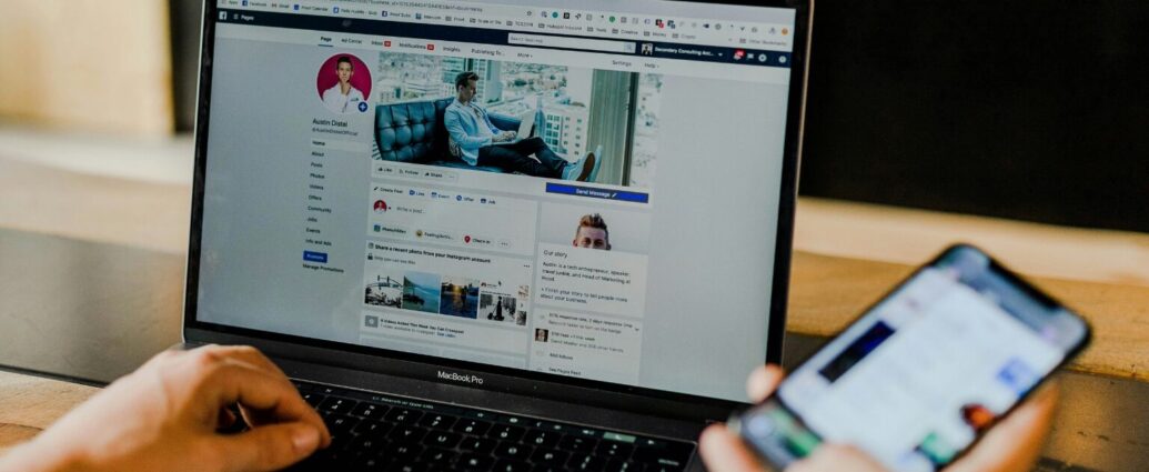 Small business owner using Facebook to market their business in 2026.